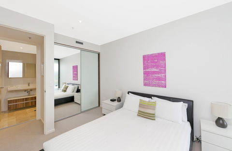 Astra Canberra Manhattan - Brisbane 4u 4