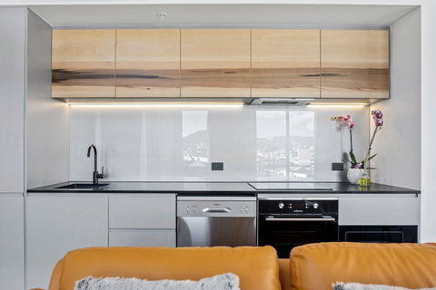 Hobart City Apartments - Brisbane Tourism 8