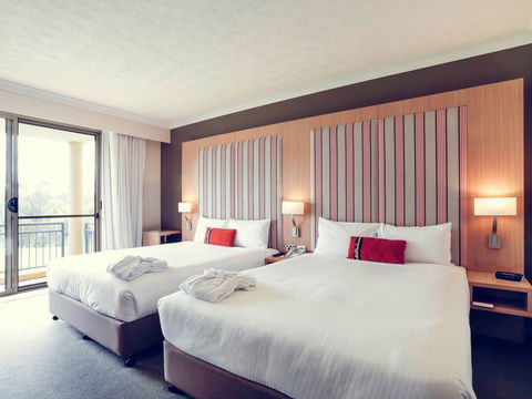 Mercure Gold Coast Resort - Brisbane 4u 4
