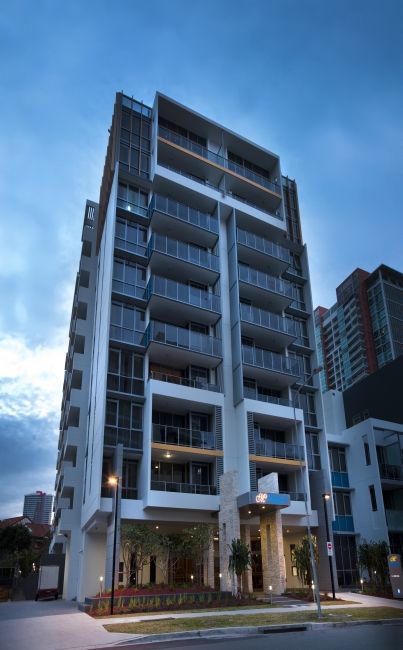 Meriton Suites Southport - Tourism Brisbane 0