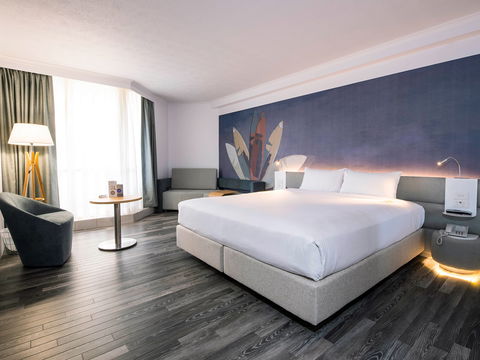 Novotel Surfers Paradise - Tourism Brisbane 2