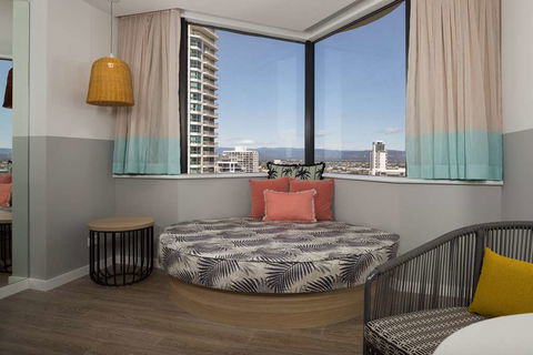 QT Gold Coast - Brisbane 4u 5