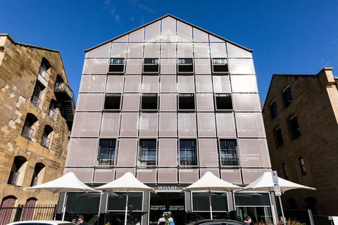 Salamanca Wharf Hotel - Brisbane Tourism 0