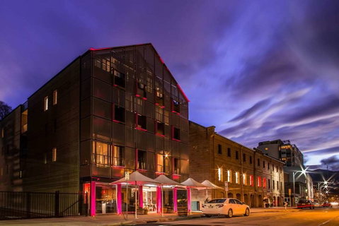 Salamanca Wharf Hotel - Brisbane Tourism 1