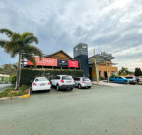 Nightcap at Hinterland Hotel - Brisbane 4u
