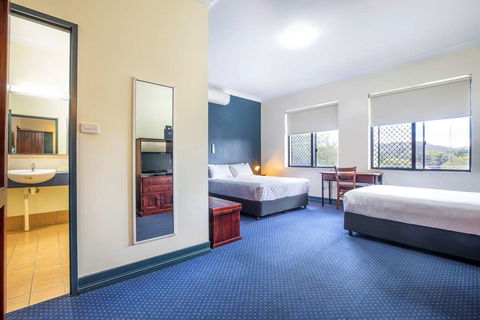 Atherton Hotel - Brisbane 4u 4