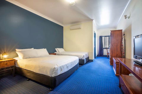 Atherton Hotel - Brisbane 4u 8