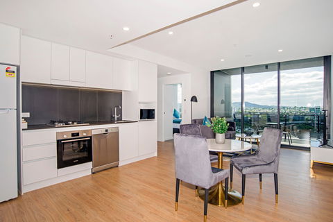 Arise Brisbane One - Brisbane 4u 10