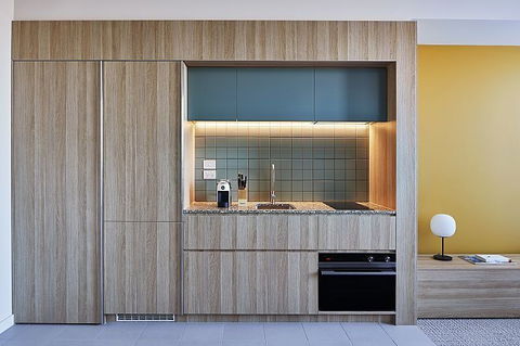 Lanbruk Apartment Hotel-Richomnd Hill - Brisbane 4u 5