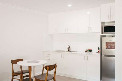 Quality Suites Banksia Gardens - Tourism Brisbane 7