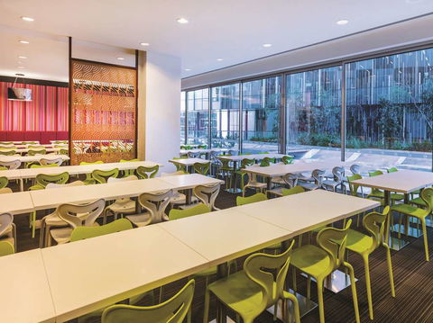 Travelodge Melbourne Docklands - Tourism Brisbane 15
