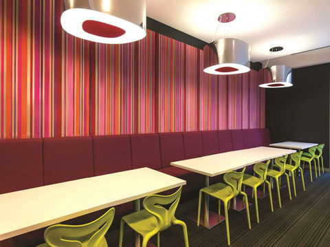 Travelodge Melbourne Docklands - Tourism Brisbane 17