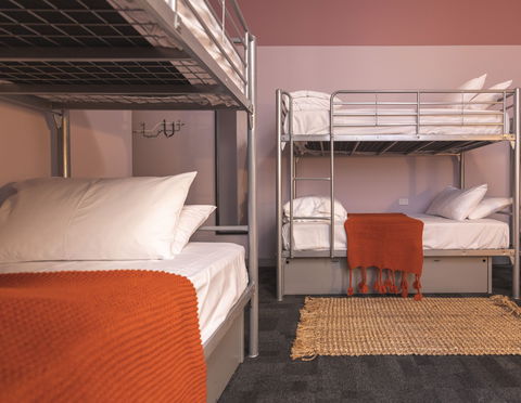 United Backpackers - Tourism Brisbane 5