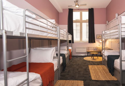 United Backpackers - Tourism Brisbane 9