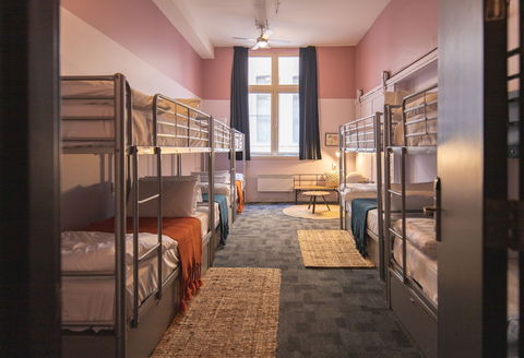 United Backpackers - Tourism Brisbane 11