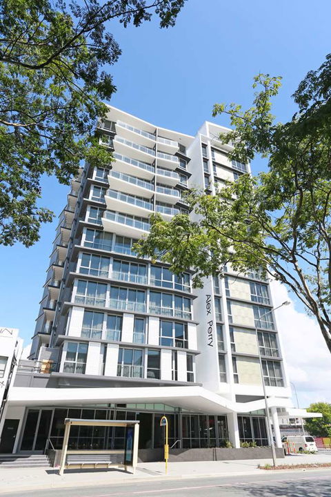 Alex Perry Hotel And Apartments - Tourism Brisbane 0