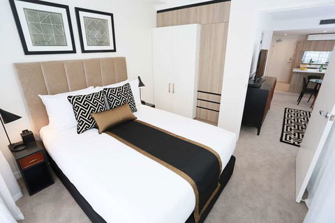 Alex Perry Hotel And Apartments - Tourism Brisbane 5
