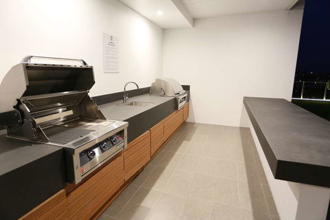 Alex Perry Hotel And Apartments - Tourism Brisbane 15