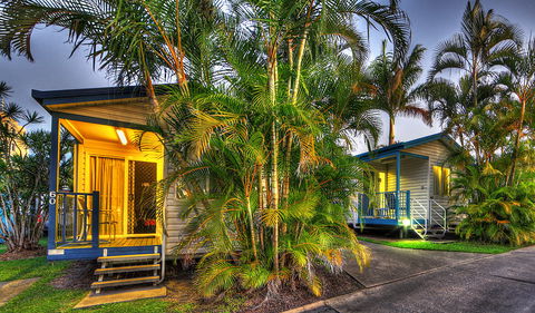 Alex Beach Cabins & Tourist Park - Brisbane 4u 0