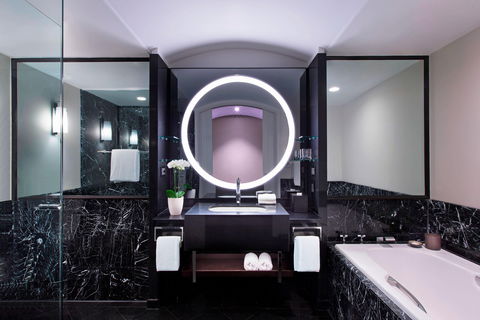 Sheraton Grand Sydney Hyde Park - Brisbane Tourism 11