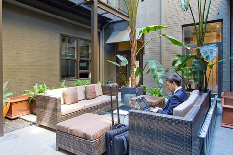 The Vulcan Hotel - Brisbane 4u 3