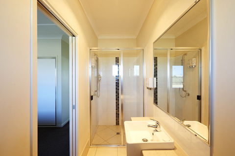 Blackwater Central Motel - Brisbane Tourism 2