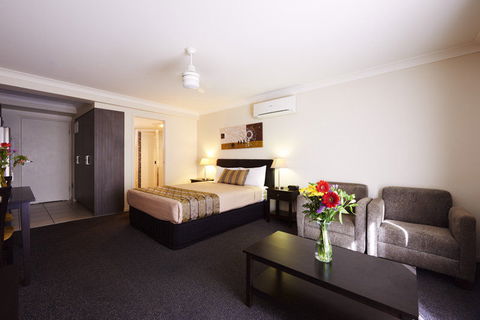 Blackwater Central Motel - Brisbane Tourism 3