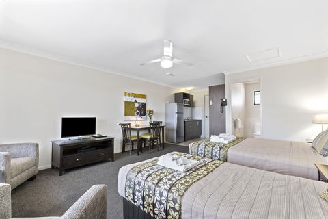 Blackwater Central Motel - Brisbane Tourism 4