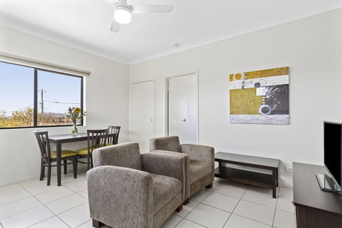 Blackwater Central Motel - Brisbane Tourism 6