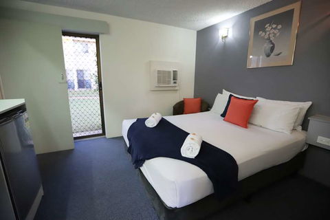 Emerald Central Hotel - Brisbane Tourism 6