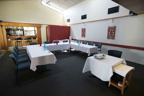 Emerald Central Hotel - Brisbane Tourism 8