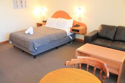 St Georges Motor Inn - Tourism Brisbane 8