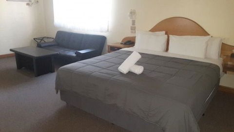 St Georges Motor Inn - Tourism Brisbane 10