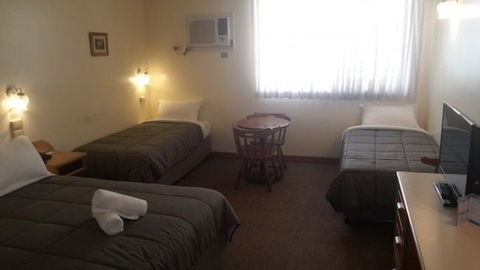 St Georges Motor Inn - Tourism Brisbane 14