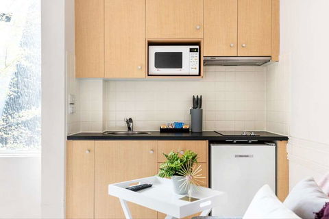 Melbourne Kew Central Apartment Hotel - Brisbane Tourism 4