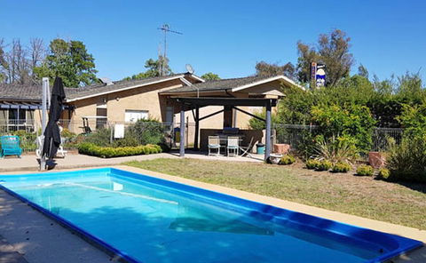 Amber Court Motor Inn - Brisbane 4u 2