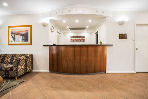Karratha Central Apartments - Brisbane 4u 1