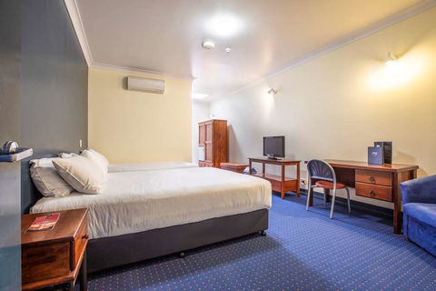 Atherton Hotel - Brisbane 4u 2