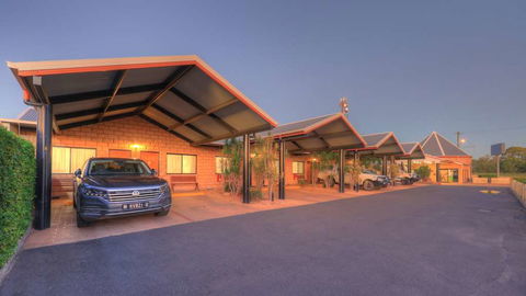 Best Western Ascot Lodge Motor Inn - Tourism Brisbane 1