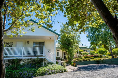 Yarra Gables Motel - Tourism Brisbane 1