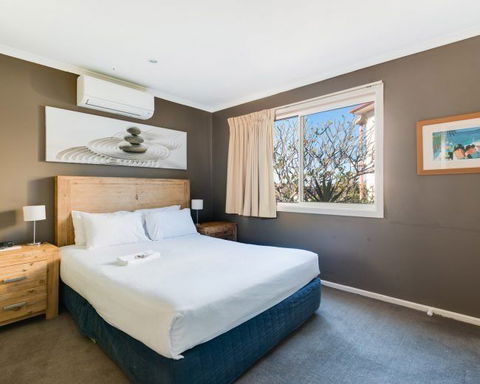Aqualuna Beach Resort - Tourism Brisbane 2