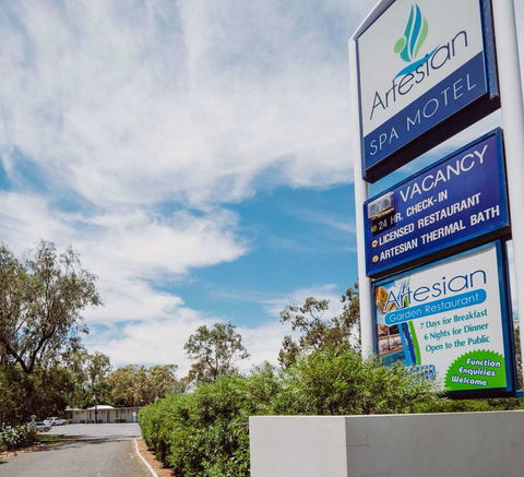 Artesian Spa Motor Inn - Tourism Brisbane 0