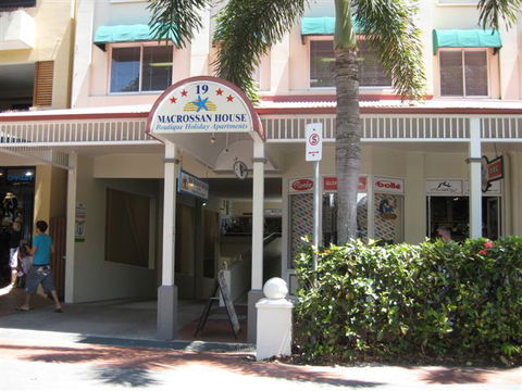 Macrossan House Boutique Holidays Apts - Tourism Brisbane 1
