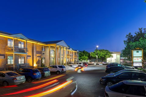 Adelaide Inn - Tourism Brisbane 0