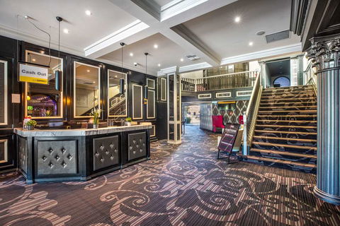Skyways Hotel - Tourism Brisbane 0