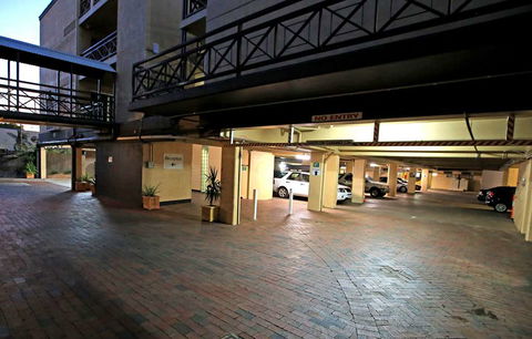 Aurora Alice Springs - Tourism Brisbane 1