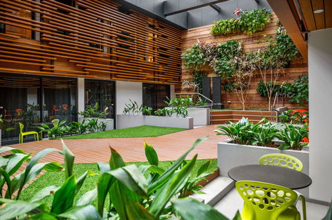 Jasper Hotel - Brisbane Tourism 1