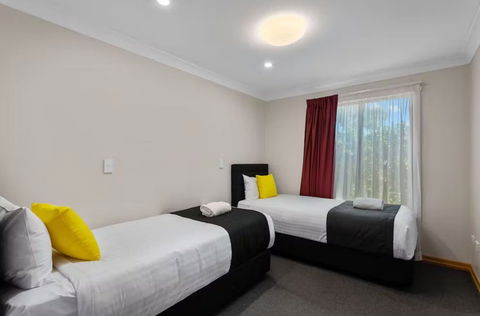 Eastgate On The Range Motel - Tourism Brisbane 1