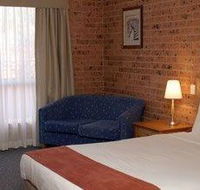 Akuna Motor Inn - Brisbane 4u