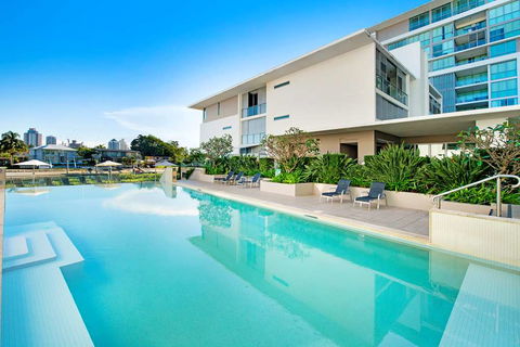 ULTIQA Freshwater Point Resort - Tourism Brisbane 2